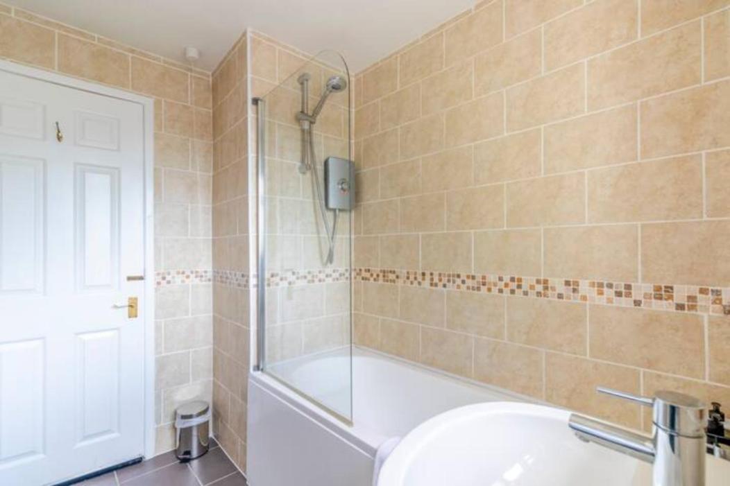 Trendy Sea View 2 Bedroom Sleeps 6 - Free Parking Bournemouth Exteriér fotografie